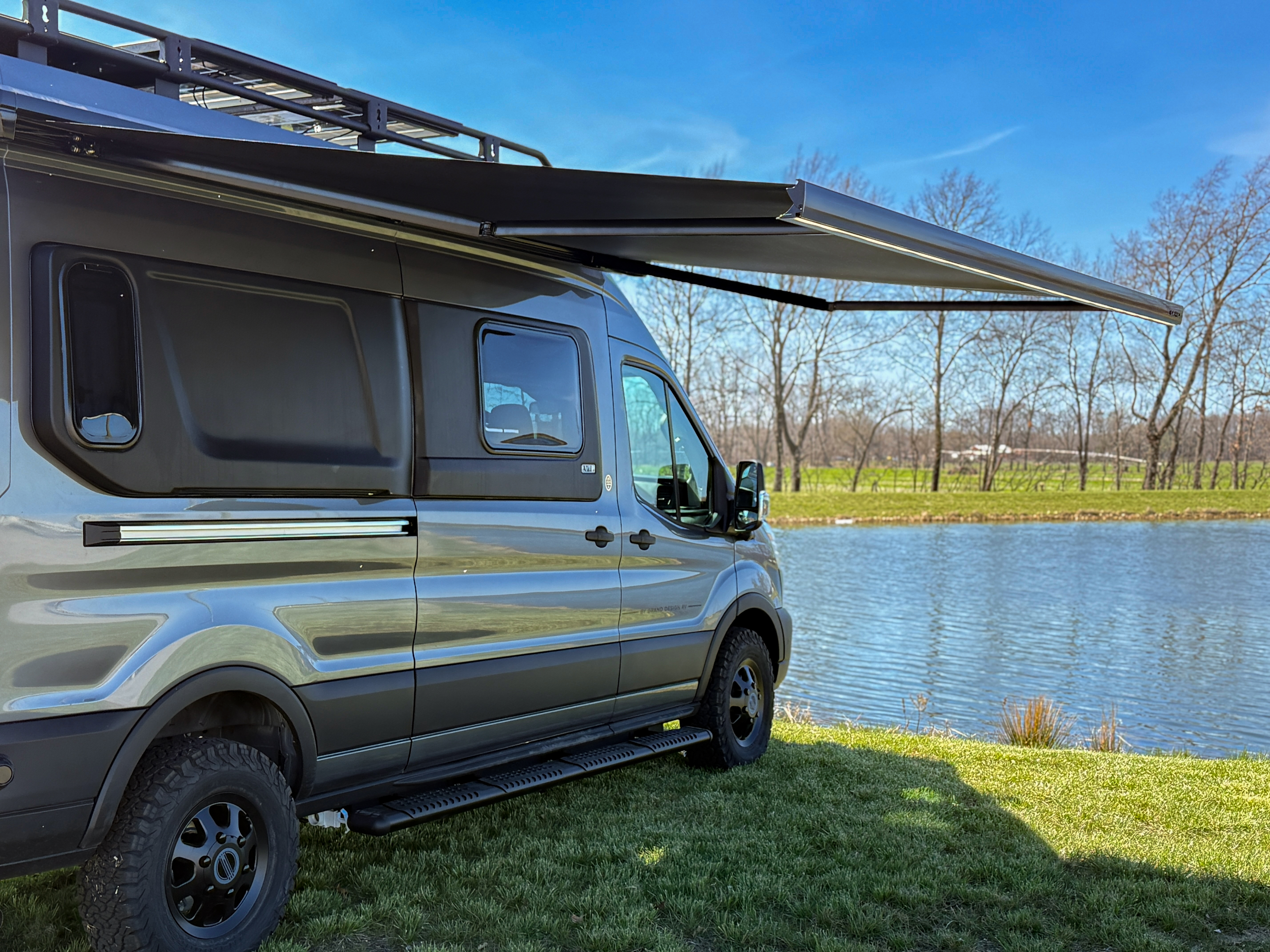 5 Reasons the New Lineage Series VT Luxury Adventure Van Should Be Your #1 Pick This Spring