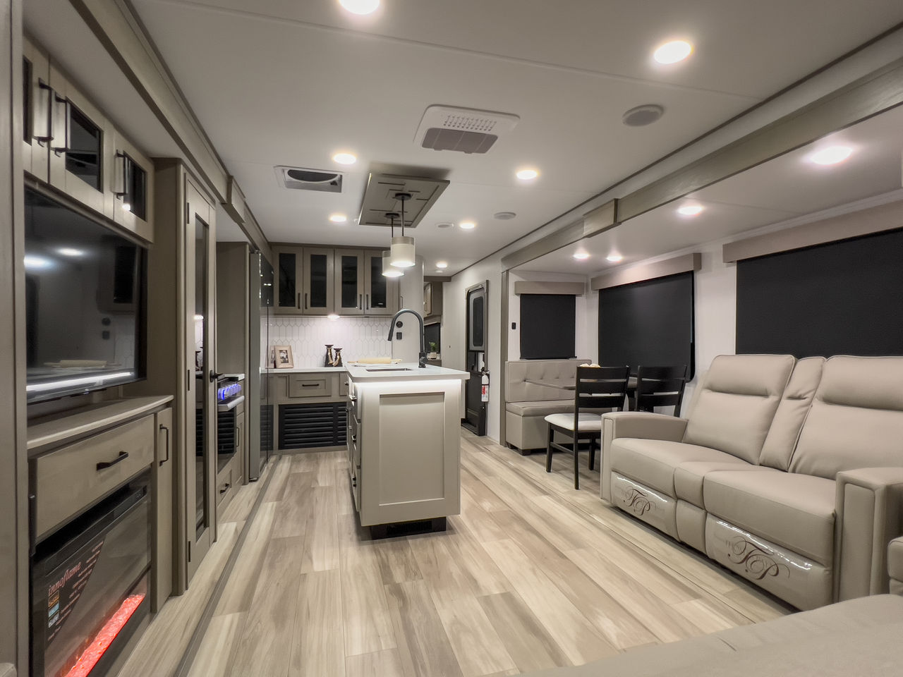 Grand design refrigerator outlet